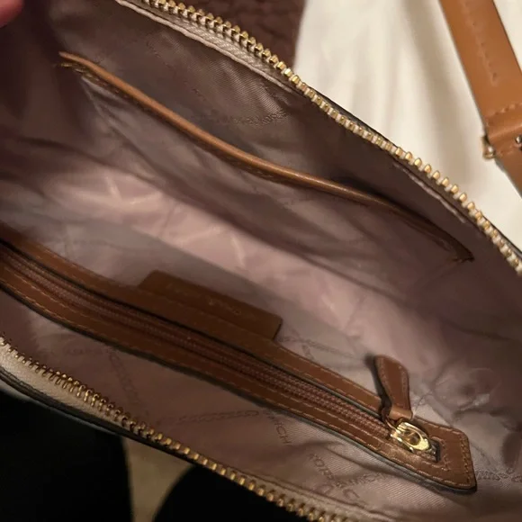 Michael kors bag - Picture 2 of 3